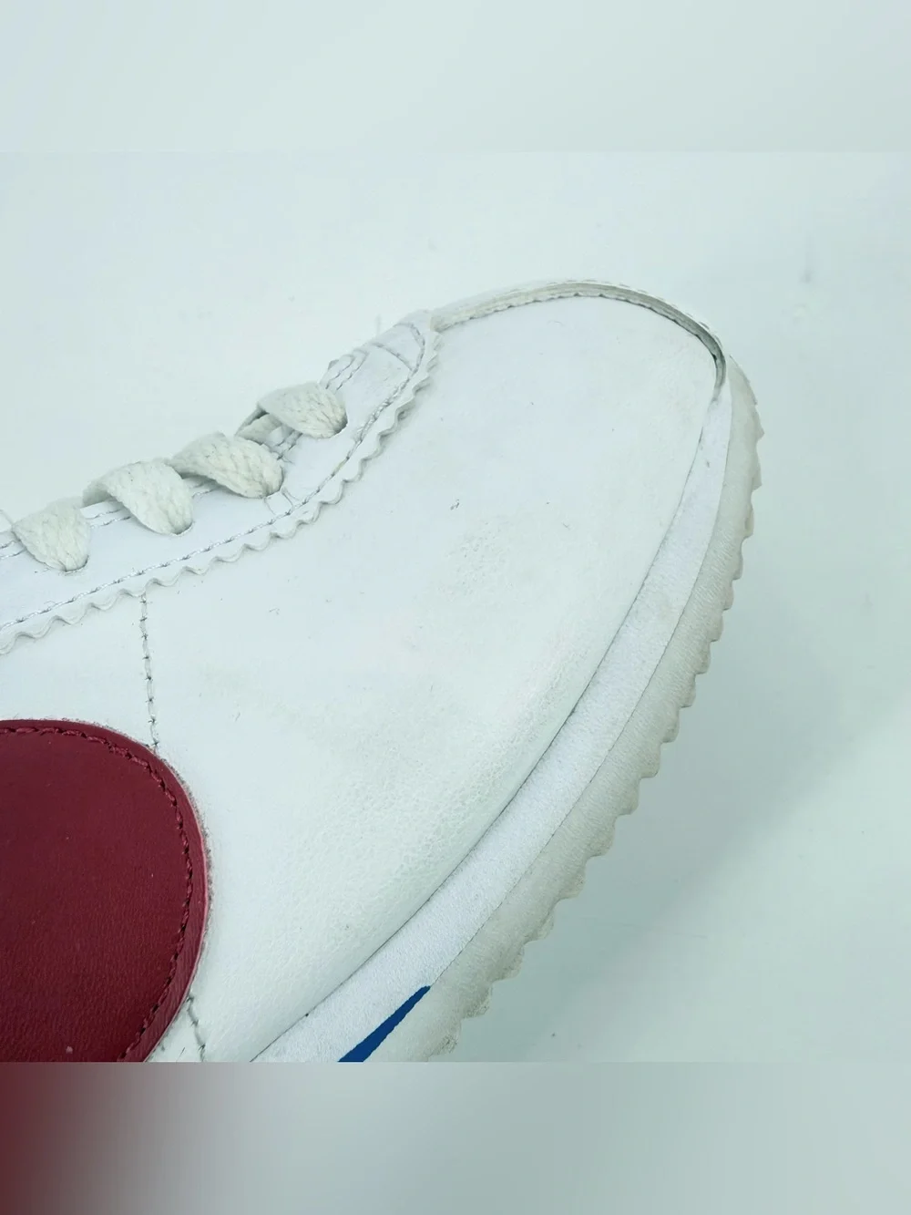 Nike Classic Cortez Sneakers Womens Size 6.5 White Leather Red Blue 807471 103